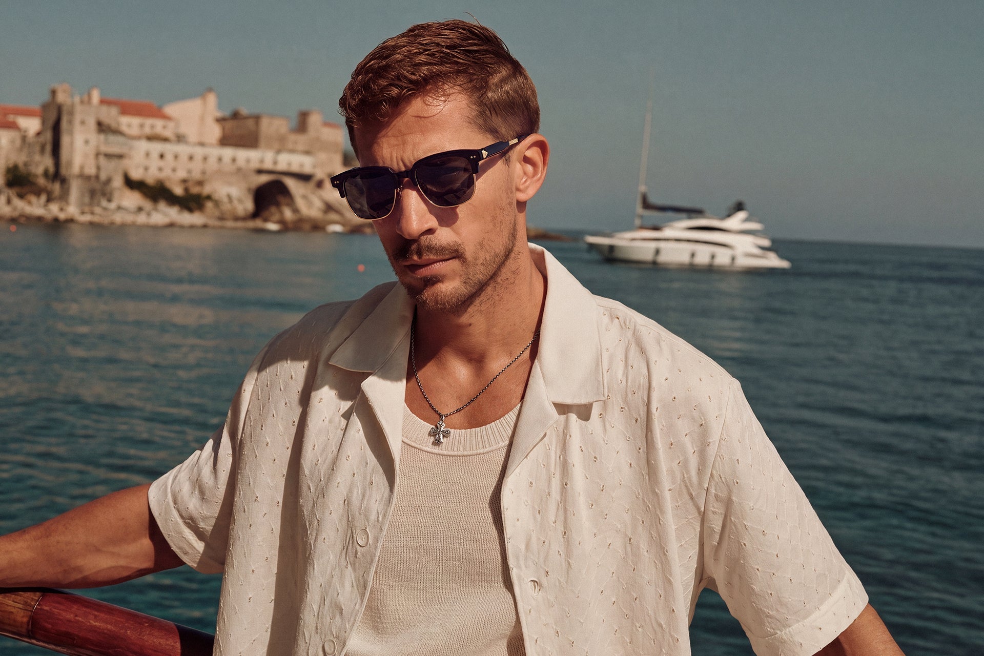 What Makes Browline Glasses a Style Essential for Every Wardrobe?