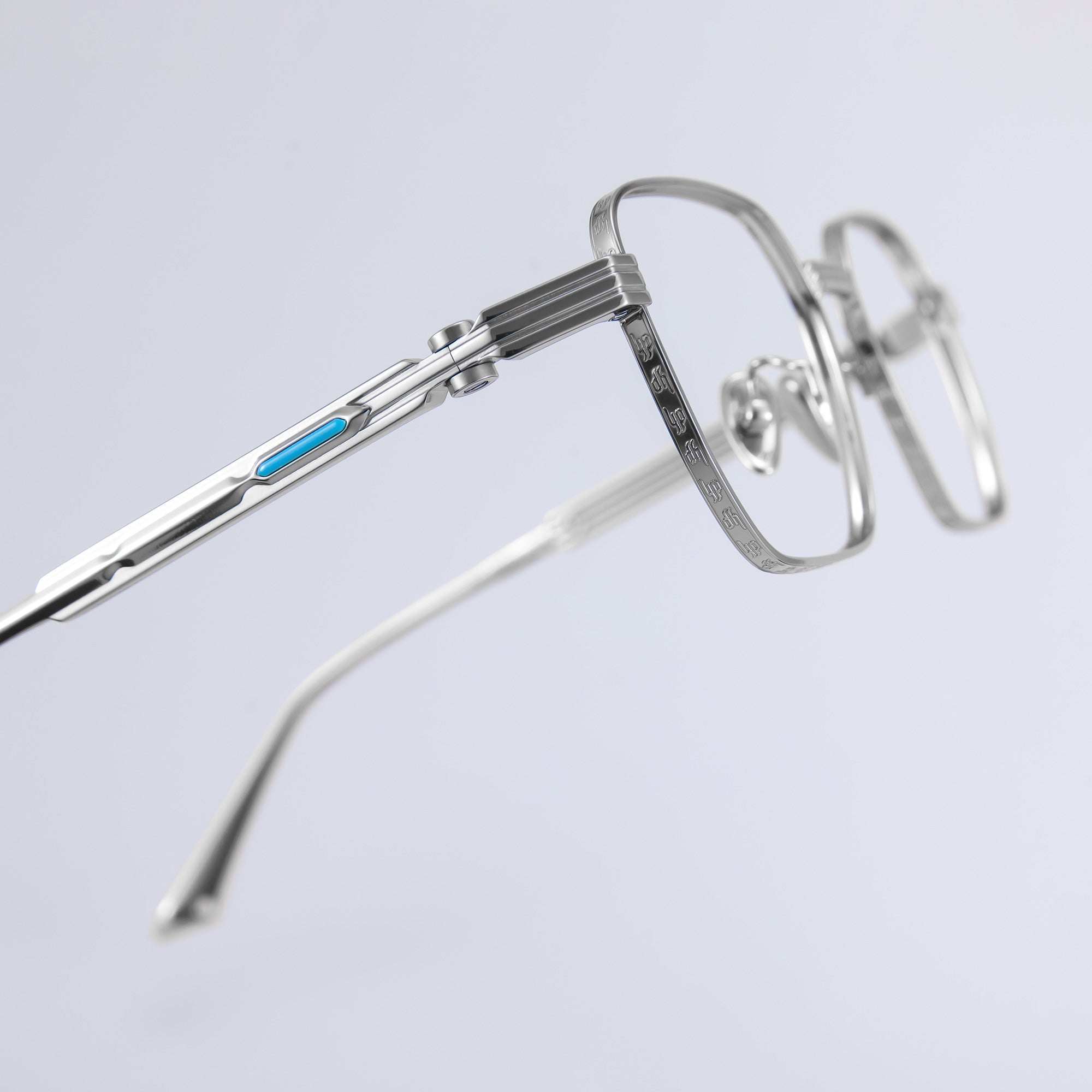 Donahugh-eyeglasses-silver