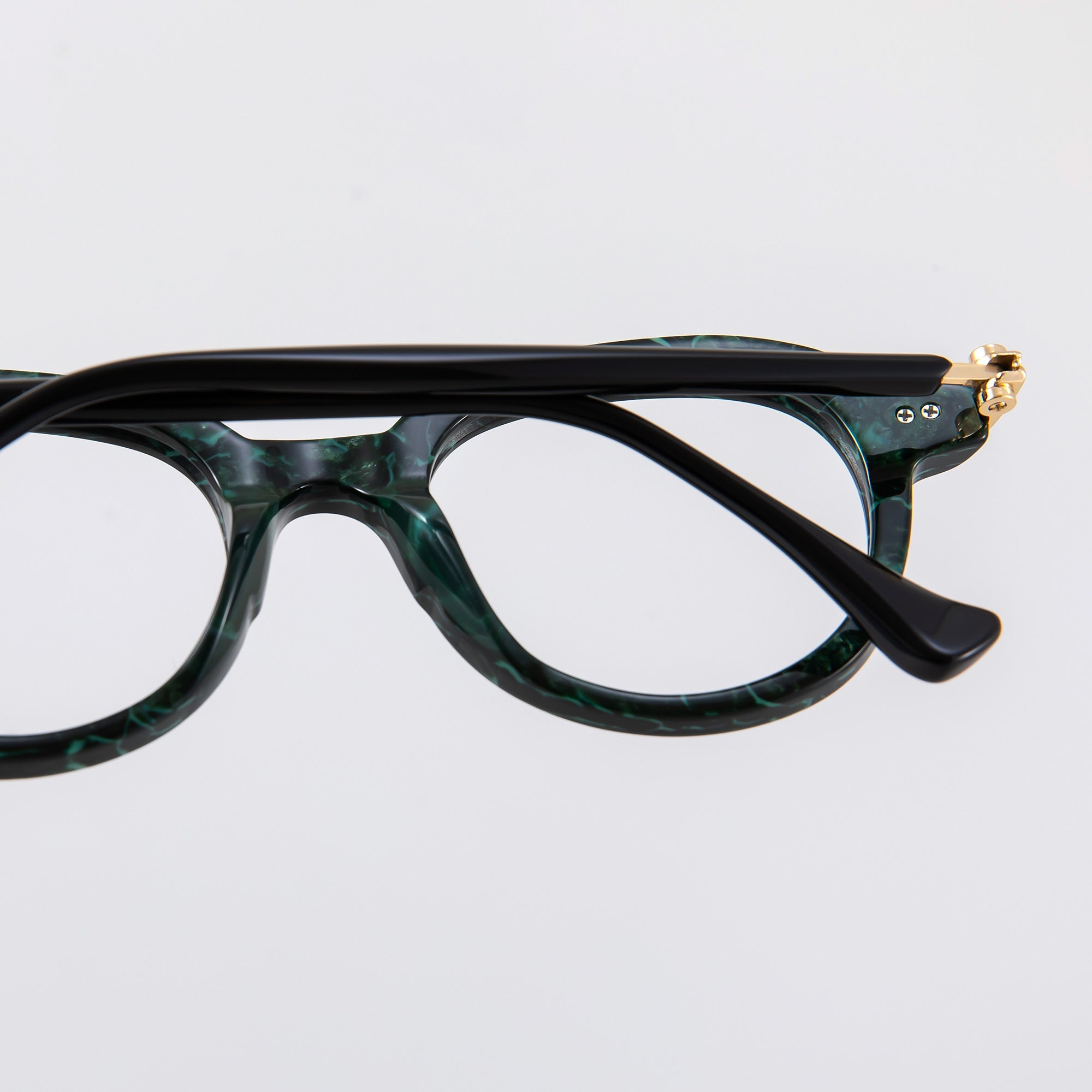 Donahugh-eyeglasses-greentortoise