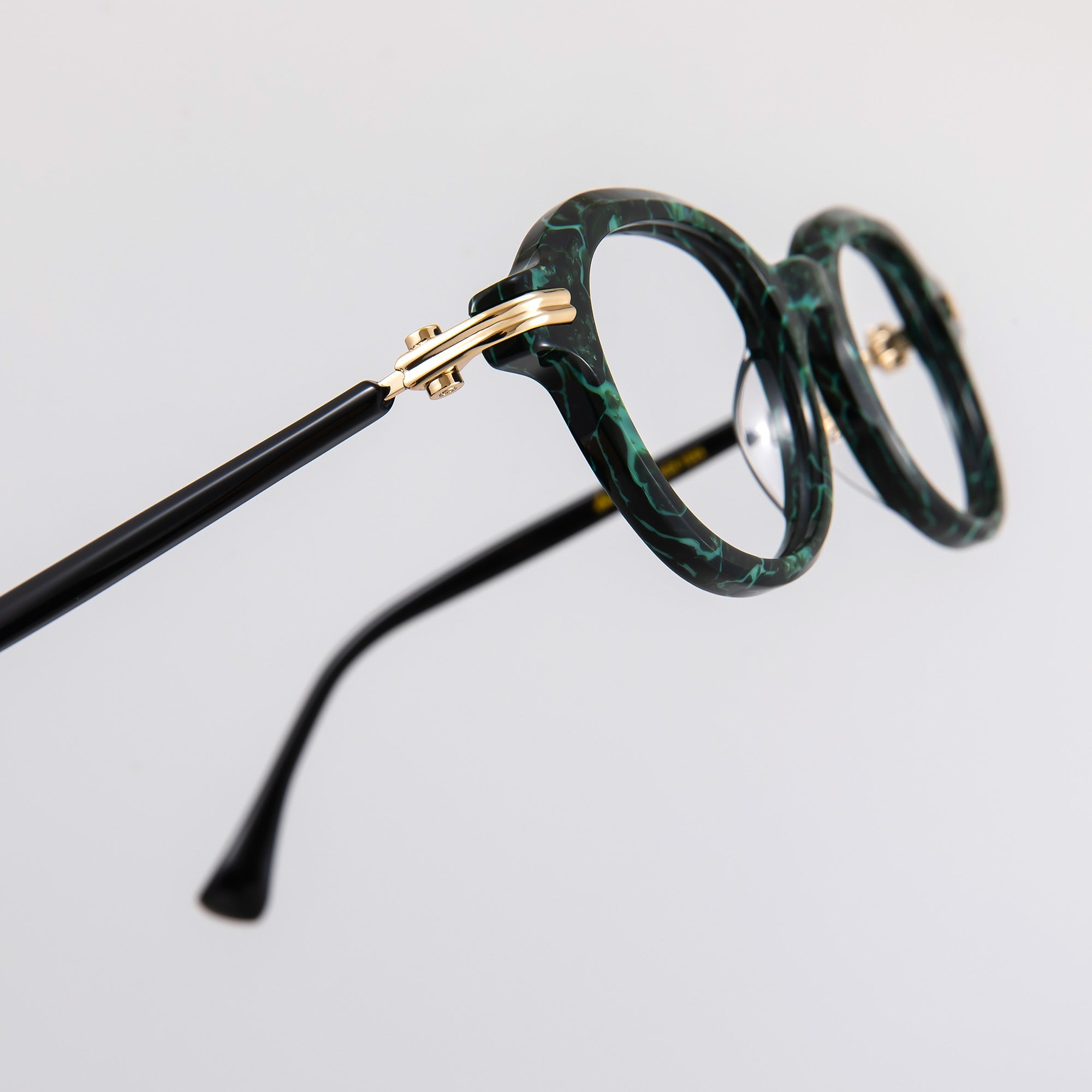 Donahugh-eyeglasses-greentortoise