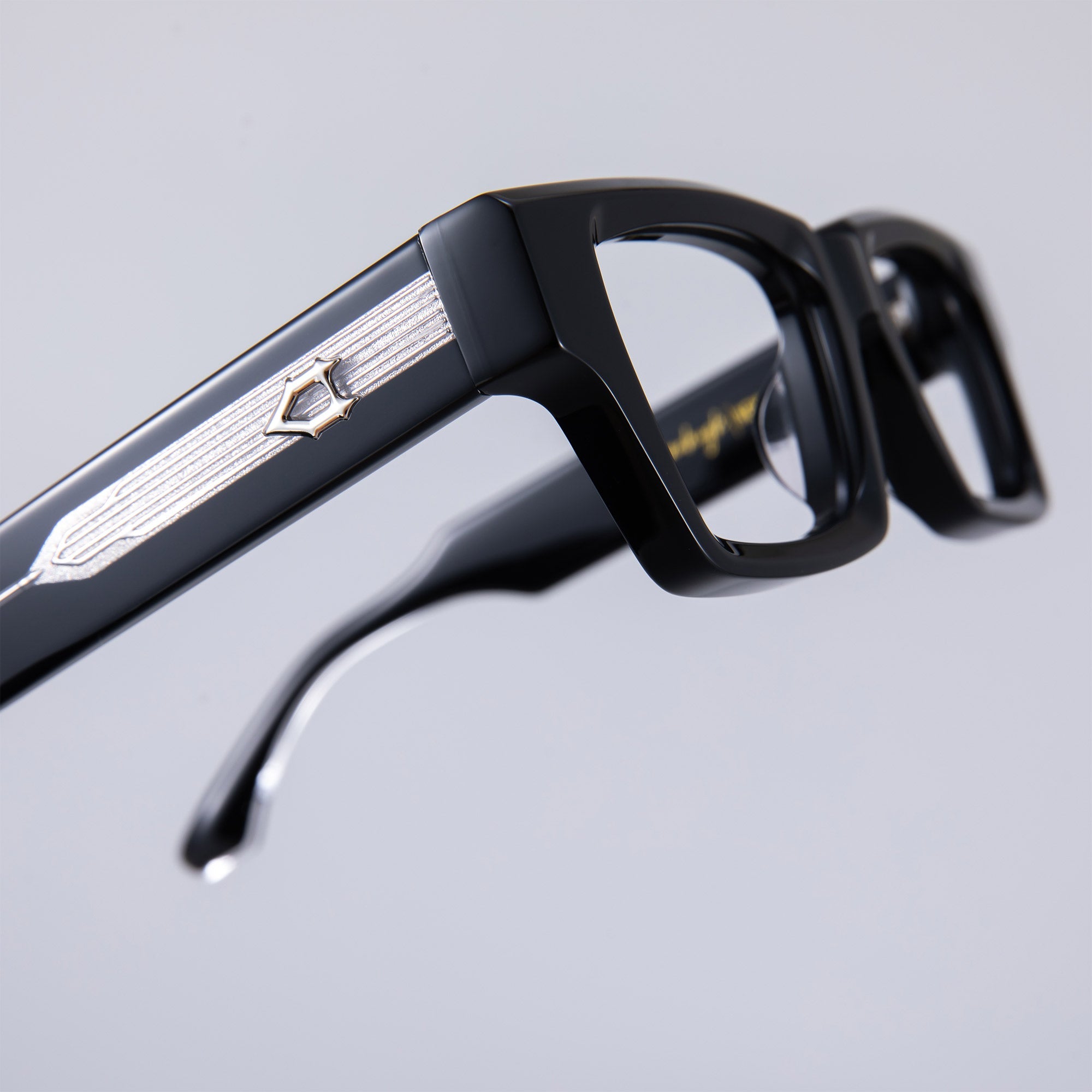 Donahugh-eyeglasses-blacktrans