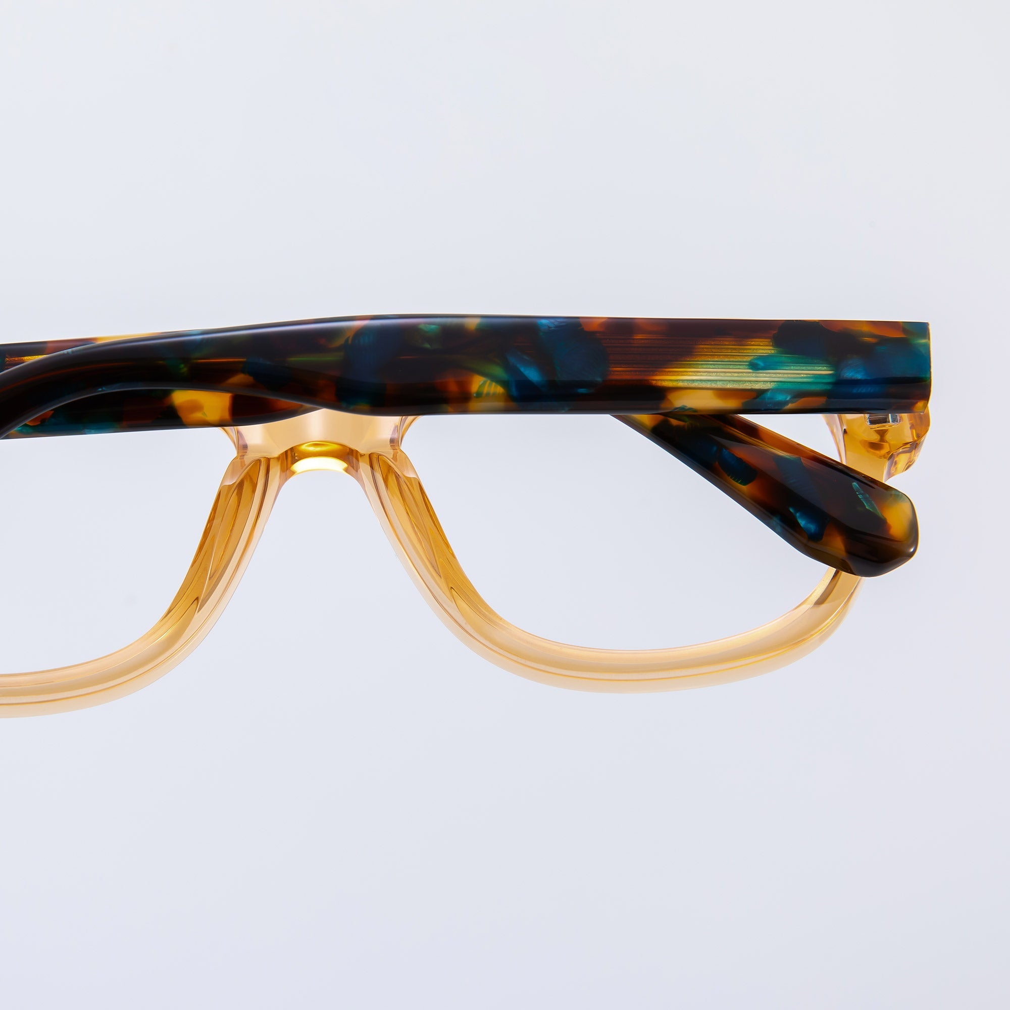 Donahugh-eyeglasses-tortoise