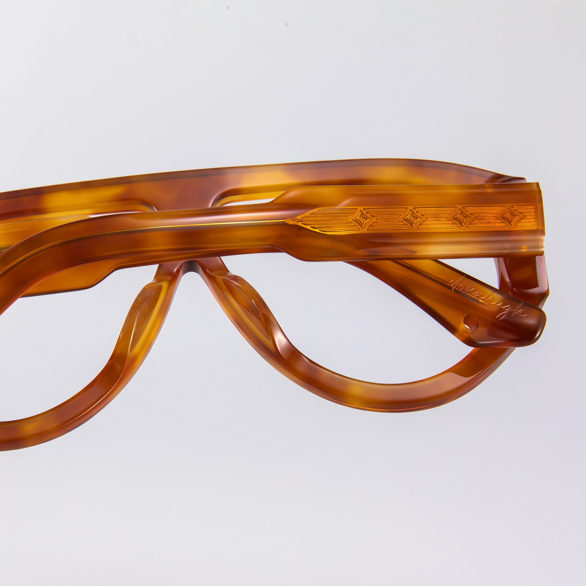 Donahugh-eyeglasses-tortoise