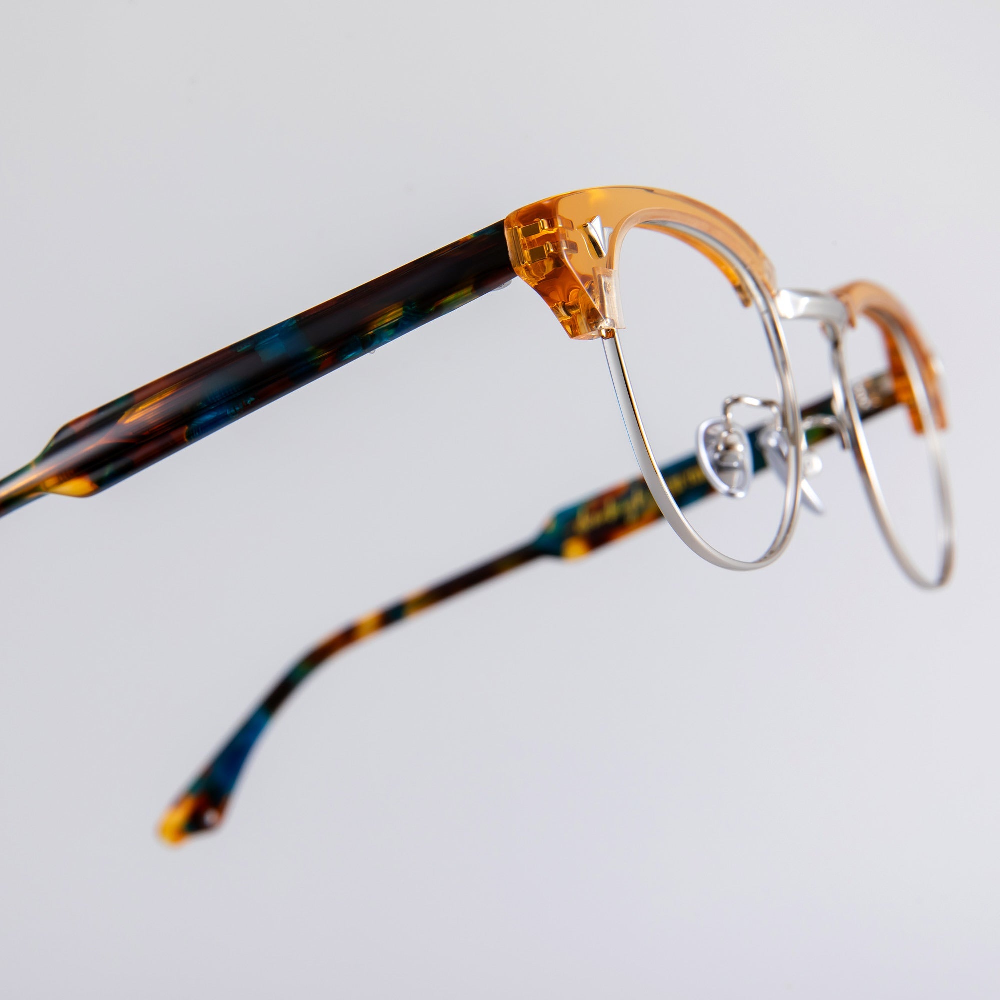 Donahugh-eyeglasses-tortoise