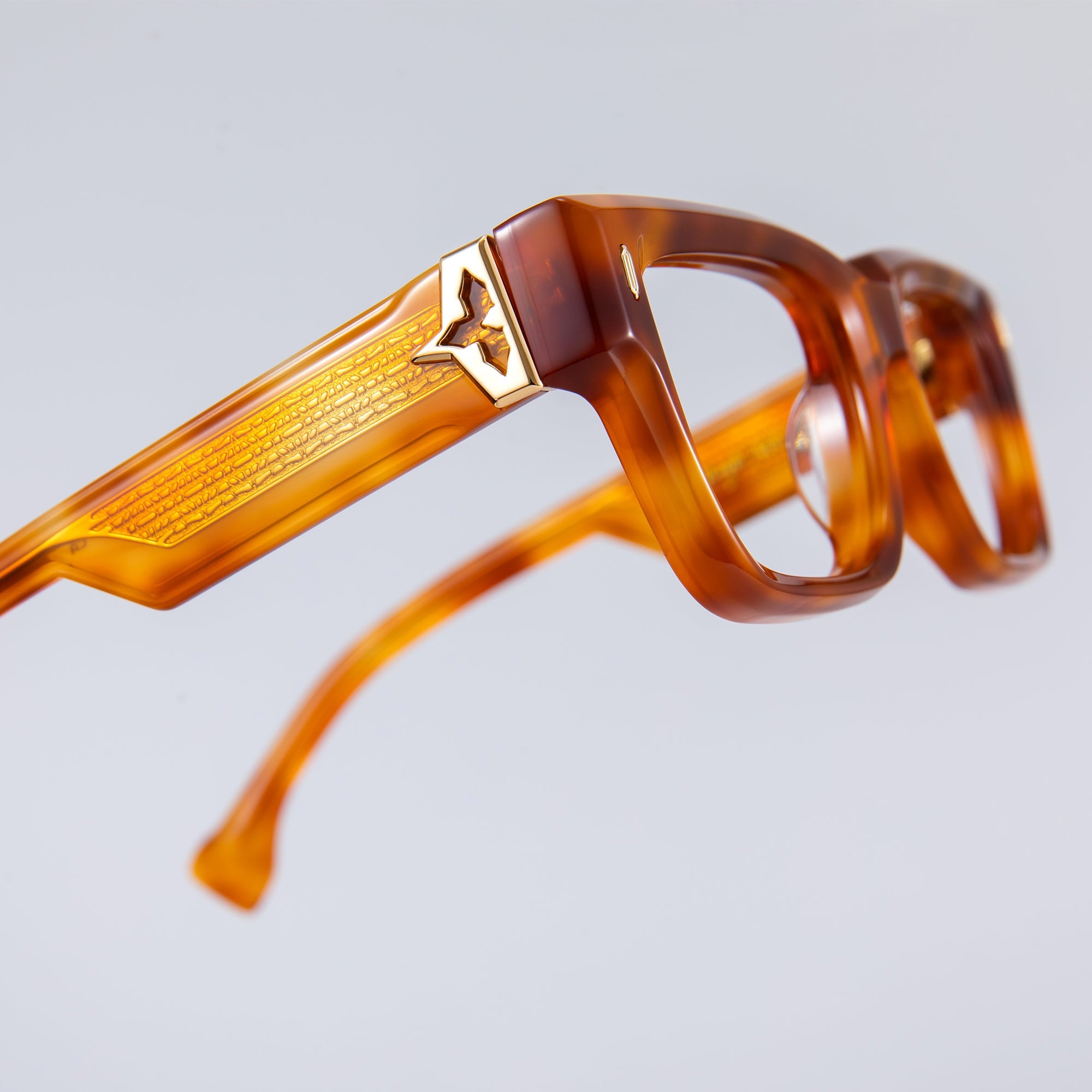 Donahugh-eyeglasses-tortoise