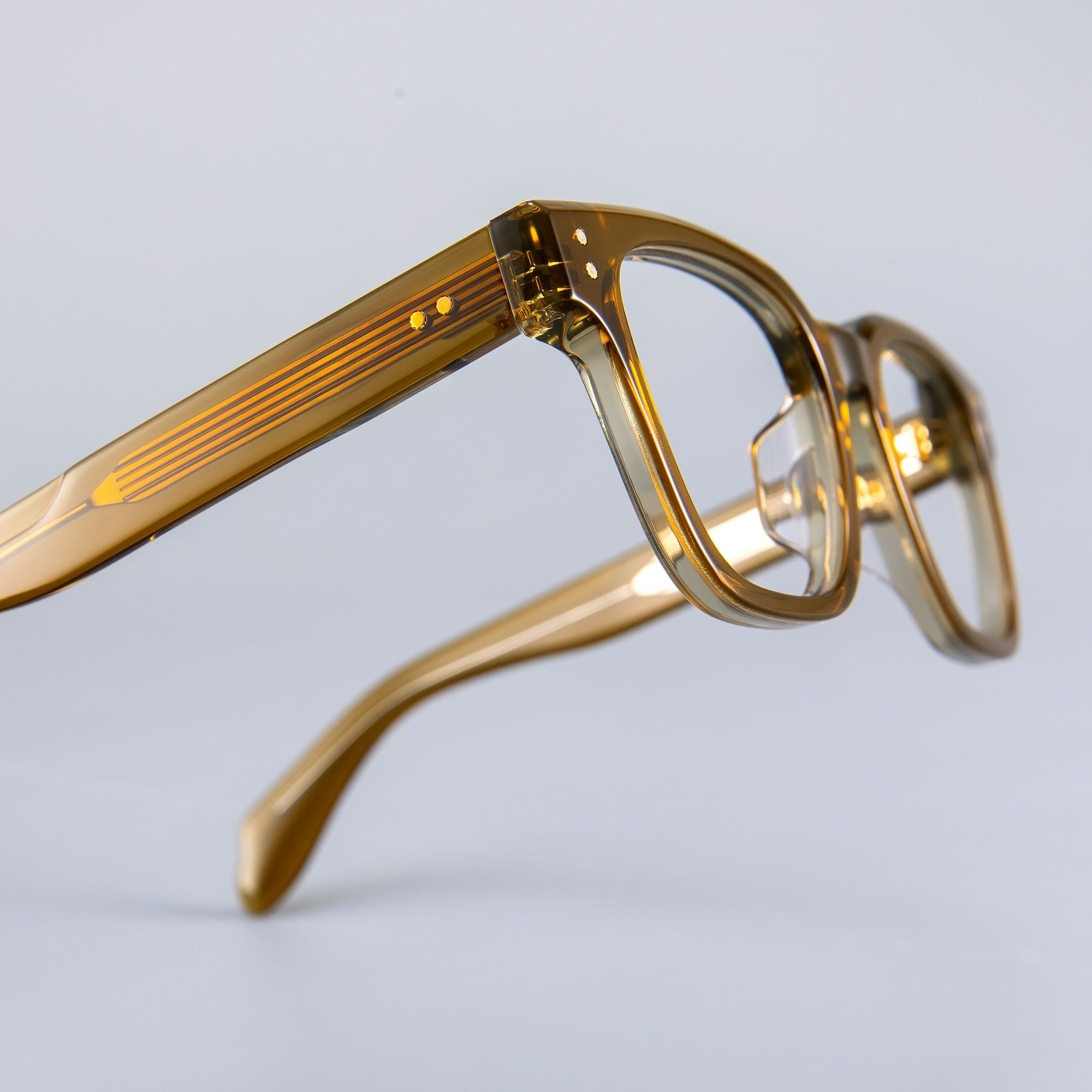 Donahugh-eyeglasses-Oliver