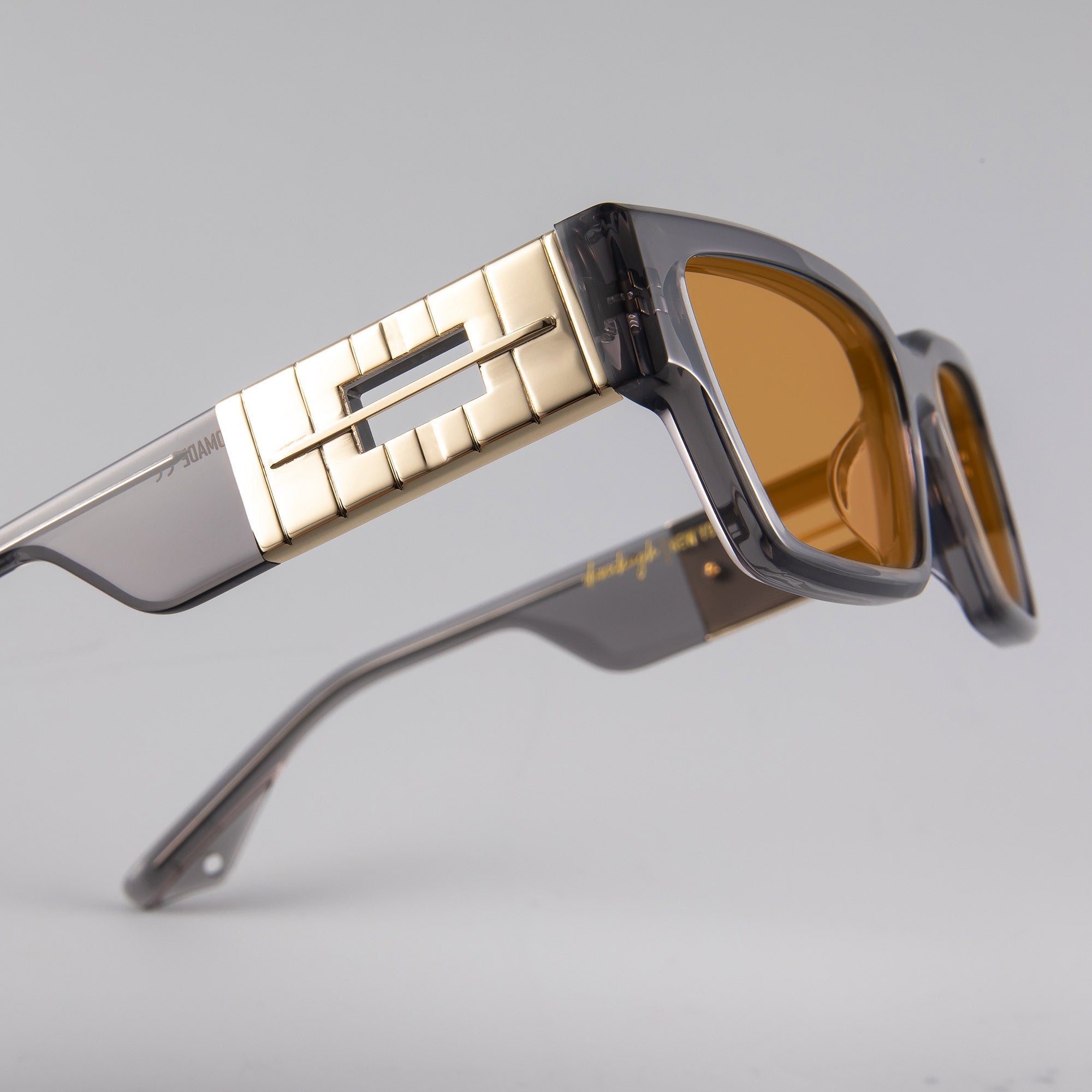 Donahugh-sunglasses-grey