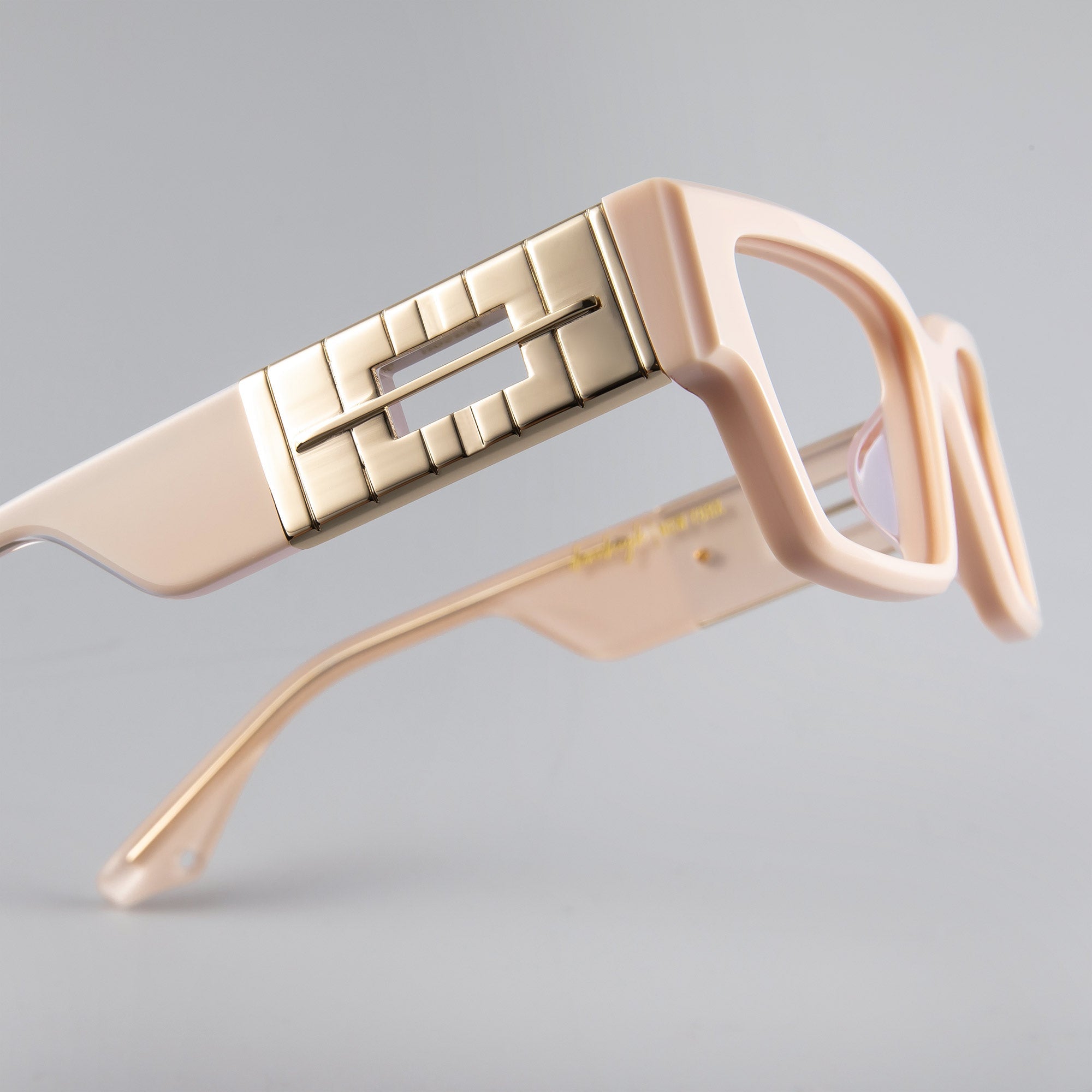 Donahugh-eyeglasses-pink