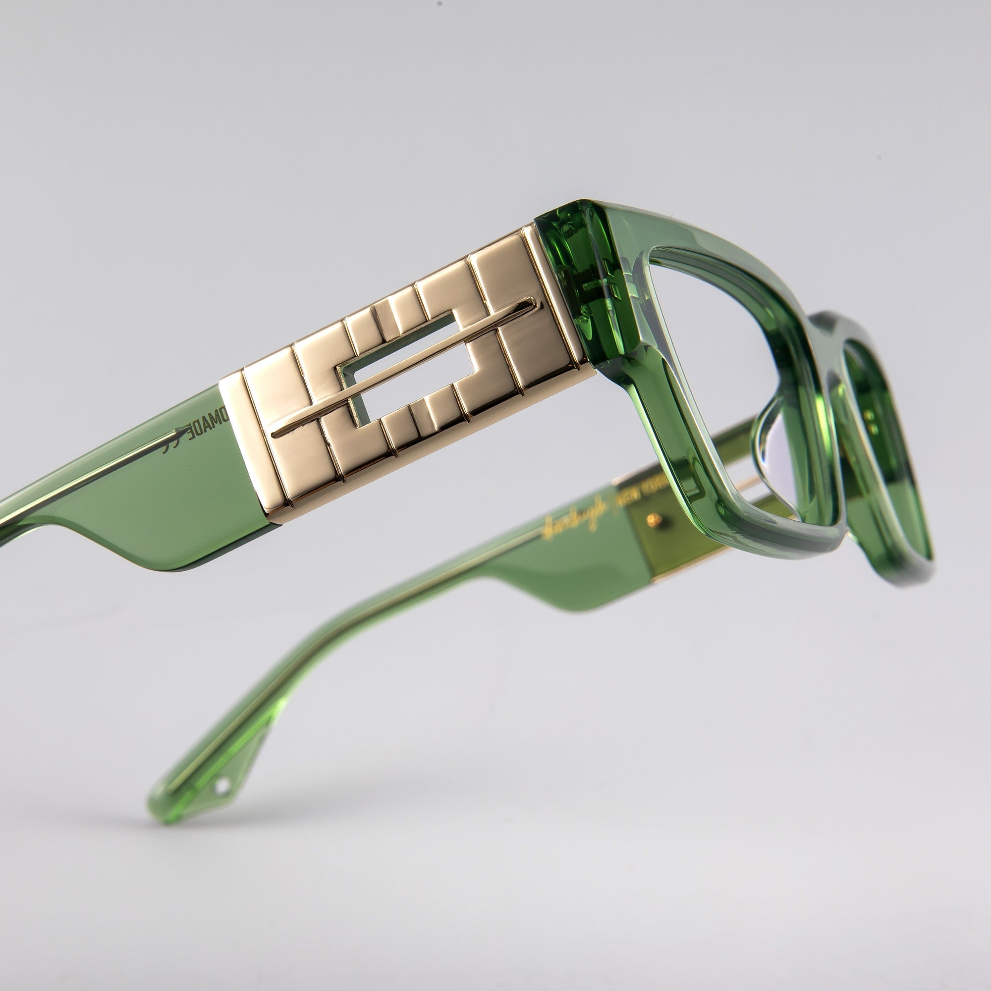 Donahugh-eyeglasses-green