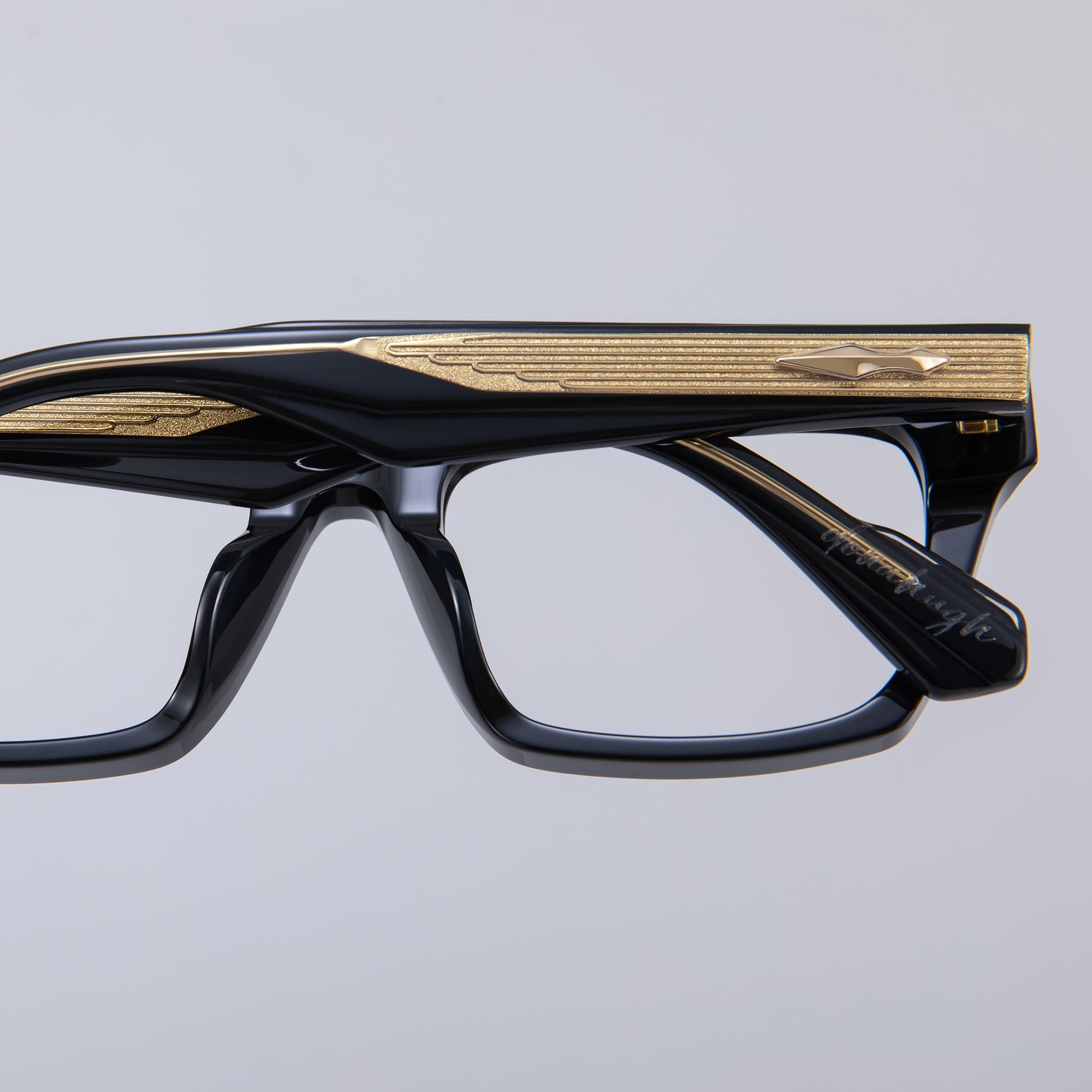 Donahugh-eyeglasses-blackgold