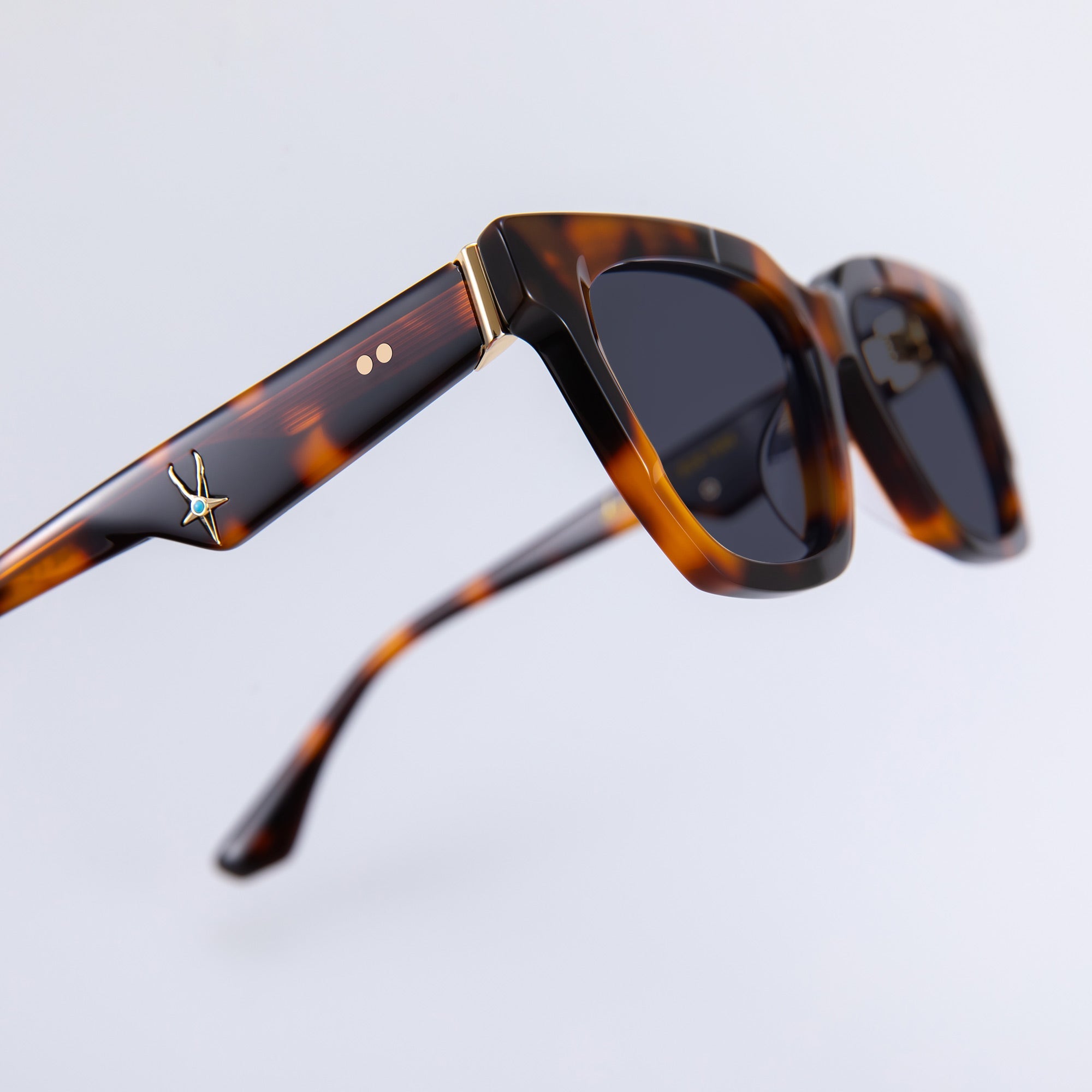 Donahugh-sunglasses-tortoise