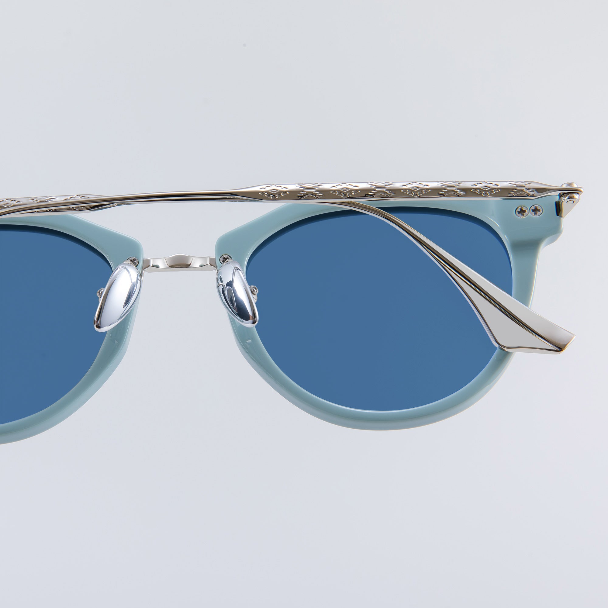 Donahugh-sunglasses-lightblue